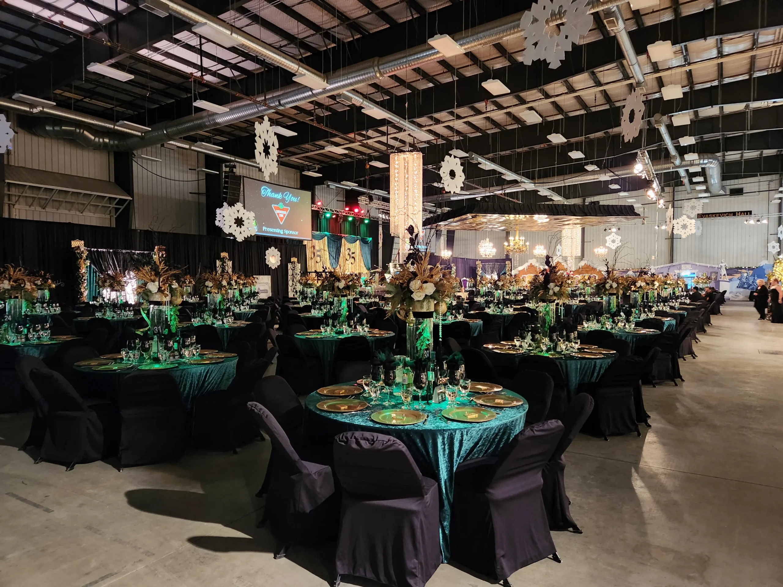 The holiday season is a time for connection, gratitude, and celebration. Whether you are planning a corporate Christmas party to reward and inspire your team, a festive community gathering, or a large-scale holiday gala, Evergreen Park provides the perfect setting to bring people together in the spirit of the season. With versatile venues, inspired seasonal menus, and a dedicated event team, we make holiday planning simple, stress-free, and truly magical.